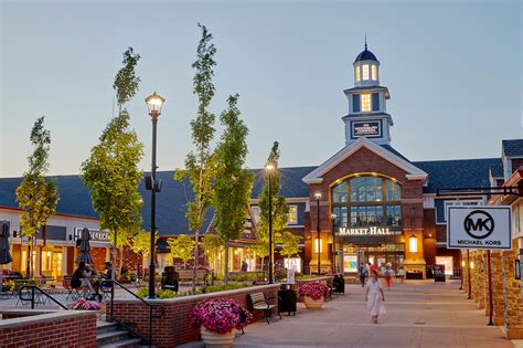 Woodbury Common Premium Outlets: A Shopper's Paradise in 